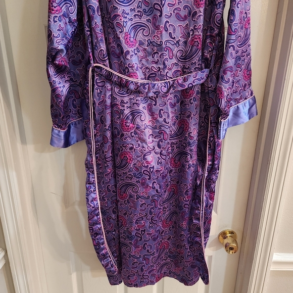 Vintage Fernando Sanchez Robe - Picture 9 of 12